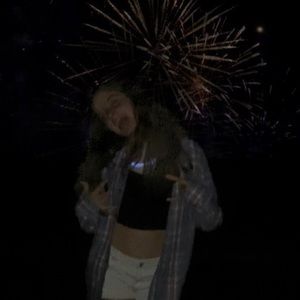 Meet your Posher, Ava